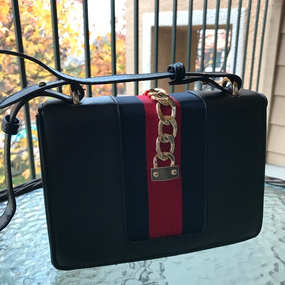 Black and Red, Pretty Little Bag - Picture 3 of 5